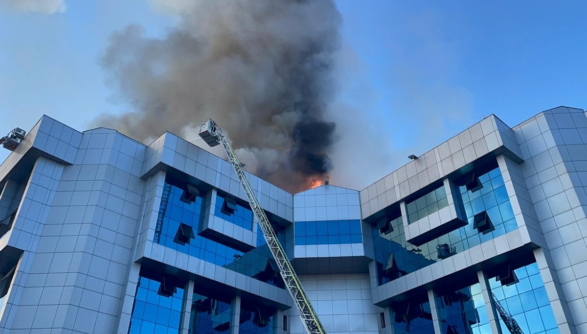 Konya'da belediye binasında yangın